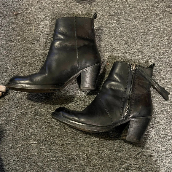 Acne Studios Pistol Boots, size 36 - Picture 2 of 9